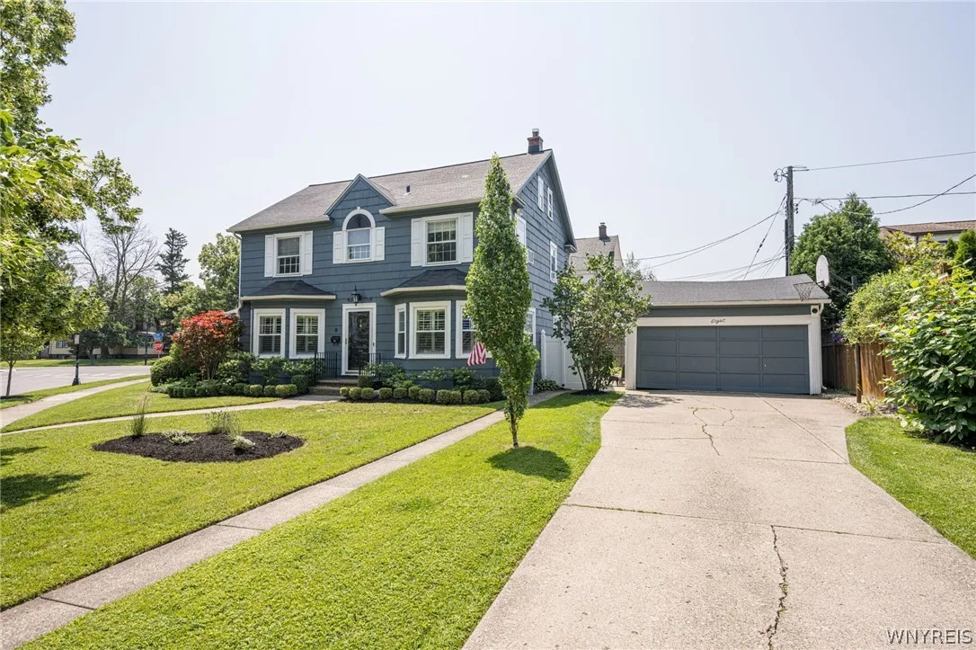 8 North Drive, Buffalo, New York 14216, Buffalo, New York 14216, 3 Bedrooms Bedrooms, 9 Rooms Rooms,2 BathroomsBathrooms,Residential,For Sale,8 North Drive, Buffalo, New York 14216,0,B1695194