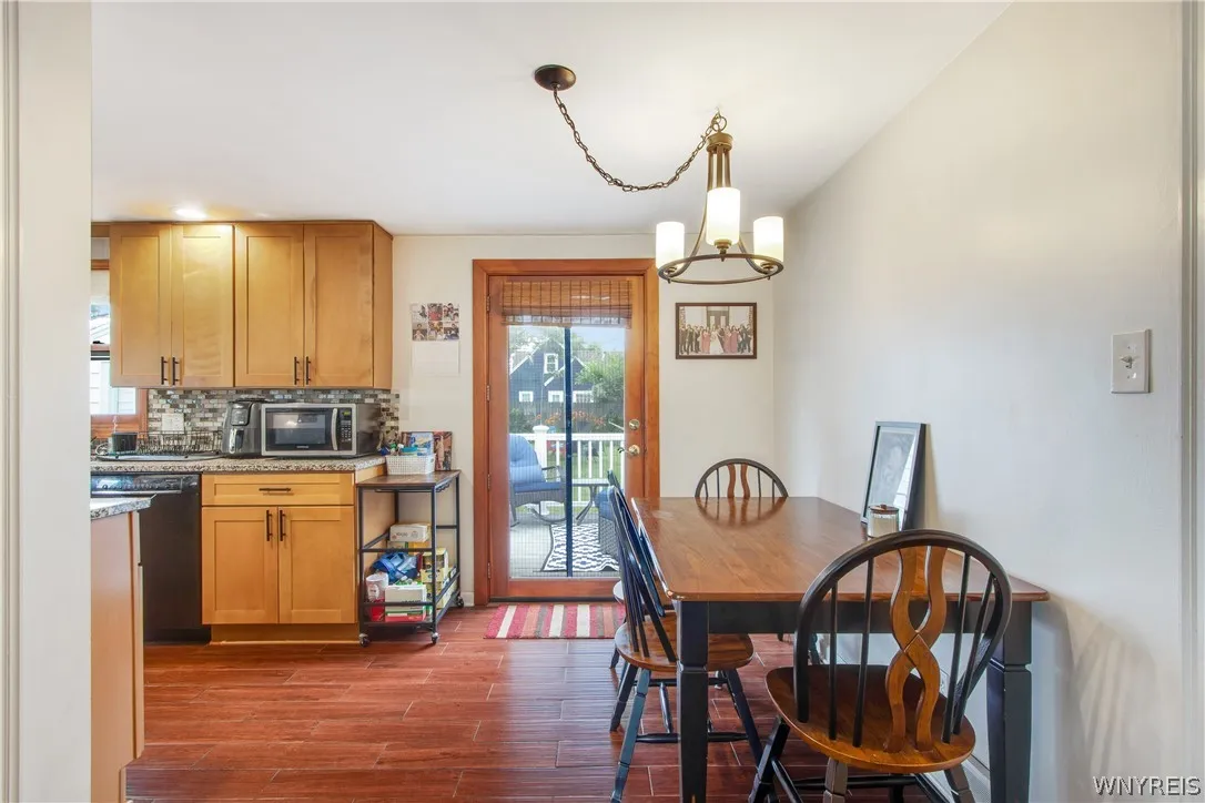 224 Paramount Parkway, Tonawanda, New York 14223, Tonawanda, New York 14223, 3 Bedrooms Bedrooms, 6 Rooms Rooms,1 BathroomBathrooms,Residential,For Sale,224 Paramount Parkway, Tonawanda, New York 14223,0,B1696579