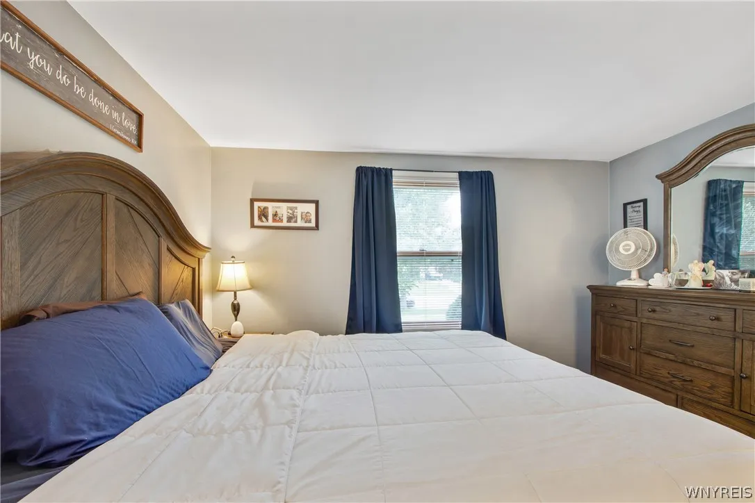 224 Paramount Parkway, Tonawanda, New York 14223, Tonawanda, New York 14223, 3 Bedrooms Bedrooms, 6 Rooms Rooms,1 BathroomBathrooms,Residential,For Sale,224 Paramount Parkway, Tonawanda, New York 14223,0,B1696579