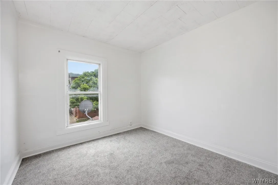 114 Spaulding Street, Buffalo, New York 14220, Buffalo, New York 14220, 4 Bedrooms Bedrooms, 9 Rooms Rooms,1 BathroomBathrooms,Residential,For Sale,114 Spaulding Street, Buffalo, New York 14220,0,B1696877