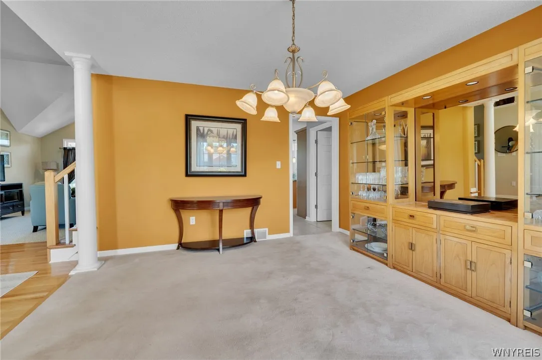 9090 Via Cimato Dr, Clarence, New York 14032, Clarence, New York 14032, 4 Bedrooms Bedrooms, 8 Rooms Rooms,2 BathroomsBathrooms,Residential,For Sale,9090 Via Cimato Dr, Clarence, New York 14032,0,B1696341