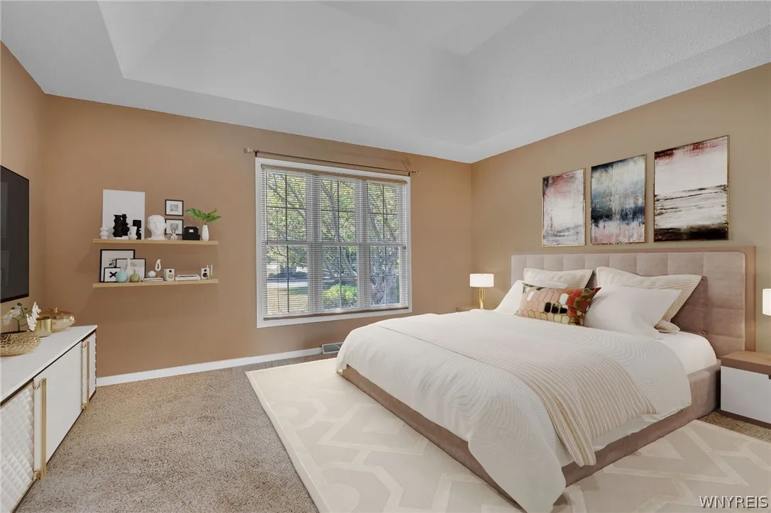9090 Via Cimato Dr, Clarence, New York 14032, Clarence, New York 14032, 4 Bedrooms Bedrooms, 8 Rooms Rooms,2 BathroomsBathrooms,Residential,For Sale,9090 Via Cimato Dr, Clarence, New York 14032,0,B1696341