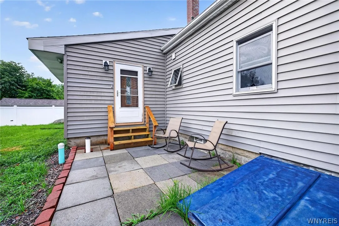 139-141 Hillside Avenue, Orchard Park, New York 14, Orchard Park, New York 14127, 5 Bedrooms Bedrooms, ,2 BathroomsBathrooms,Residential,For Sale,139-141 Hillside Avenue, Orchard Park, New York 14,0,B1696366