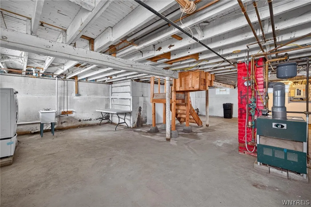 139-141 Hillside Avenue, Orchard Park, New York 14, Orchard Park, New York 14127, 5 Bedrooms Bedrooms, ,2 BathroomsBathrooms,Residential,For Sale,139-141 Hillside Avenue, Orchard Park, New York 14,0,B1696366