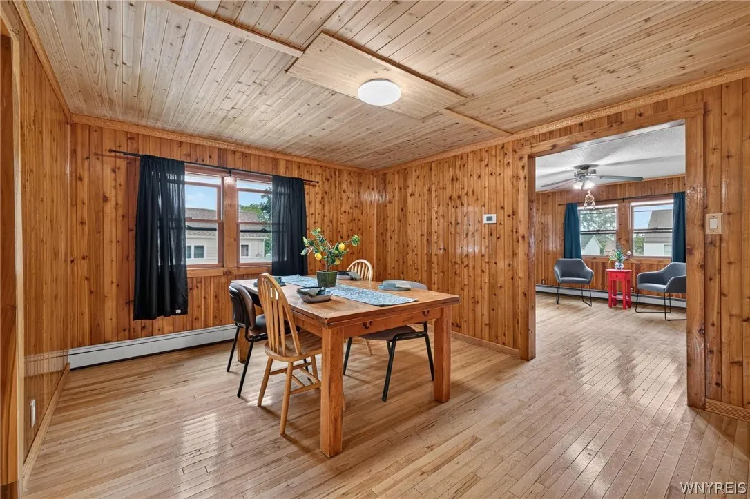 139-141 Hillside Avenue, Orchard Park, New York 14, Orchard Park, New York 14127, 5 Bedrooms Bedrooms, ,2 BathroomsBathrooms,Residential,For Sale,139-141 Hillside Avenue, Orchard Park, New York 14,0,B1696366