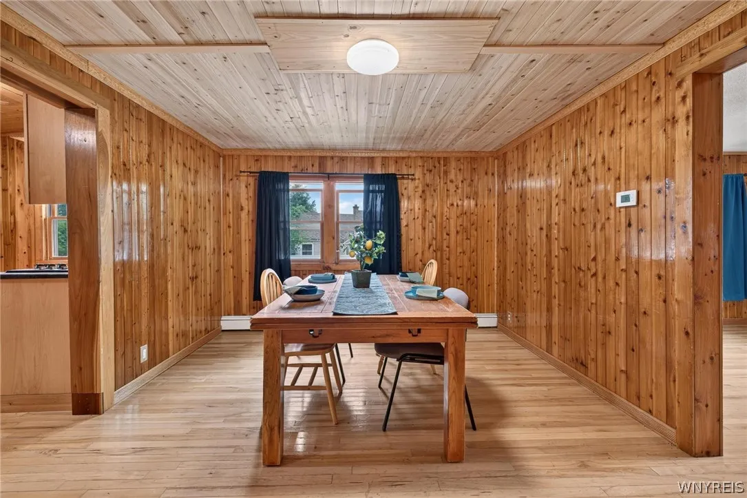 139-141 Hillside Avenue, Orchard Park, New York 14, Orchard Park, New York 14127, 5 Bedrooms Bedrooms, ,2 BathroomsBathrooms,Residential,For Sale,139-141 Hillside Avenue, Orchard Park, New York 14,0,B1696366