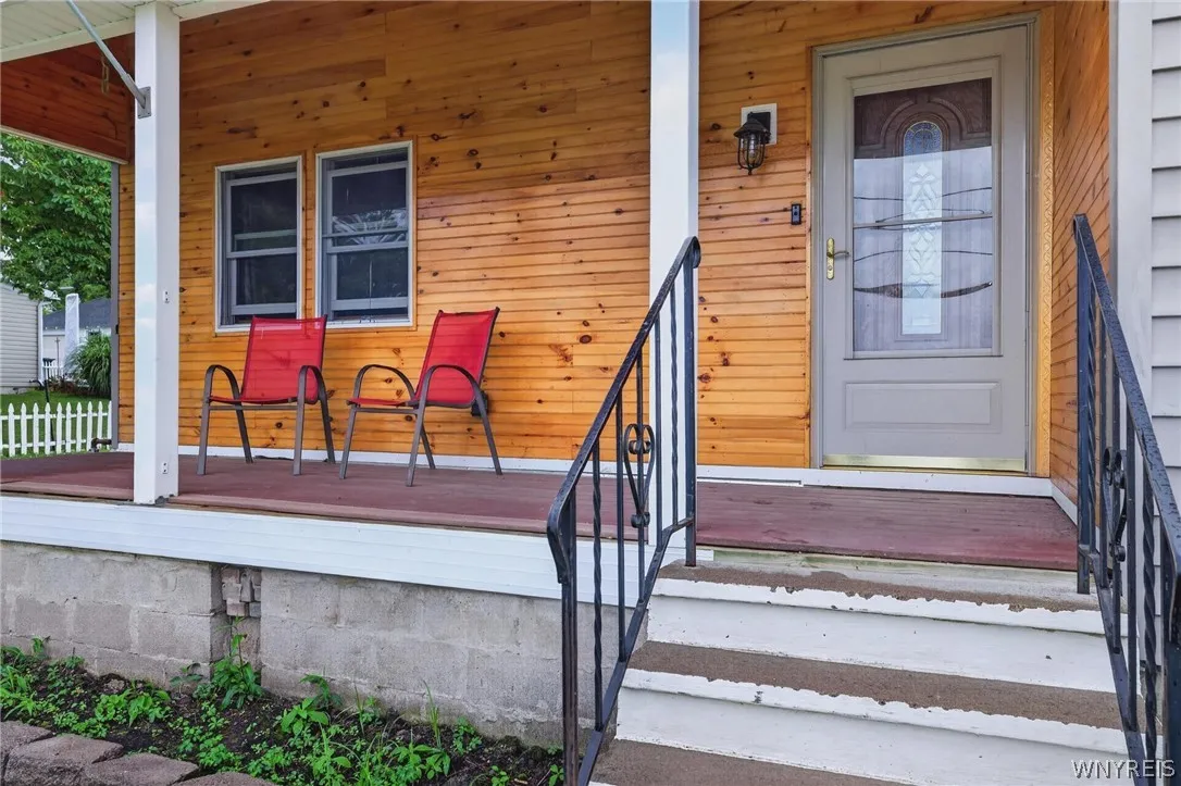 139-141 Hillside Avenue, Orchard Park, New York 14, Orchard Park, New York 14127, 5 Bedrooms Bedrooms, ,2 BathroomsBathrooms,Residential,For Sale,139-141 Hillside Avenue, Orchard Park, New York 14,0,B1696366