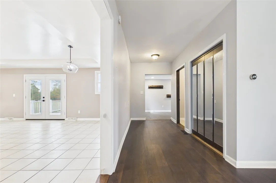 6224 Versailles Rd, Hamburg, New York 14085, Hamburg, New York 14085, 4 Bedrooms Bedrooms, 7 Rooms Rooms,3 BathroomsBathrooms,Residential,For Sale,6224 Versailles Rd, Hamburg, New York 14085,0,R1697042