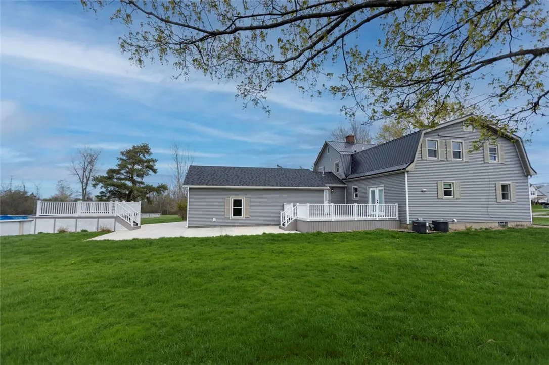 6224 Versailles Rd, Hamburg, New York 14085, Hamburg, New York 14085, 4 Bedrooms Bedrooms, 7 Rooms Rooms,3 BathroomsBathrooms,Residential,For Sale,6224 Versailles Rd, Hamburg, New York 14085,0,R1697042