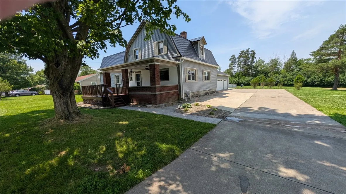 6224 Versailles Rd, Hamburg, New York 14085, Hamburg, New York 14085, 4 Bedrooms Bedrooms, 7 Rooms Rooms,3 BathroomsBathrooms,Residential,For Sale,6224 Versailles Rd, Hamburg, New York 14085,0,R1697042
