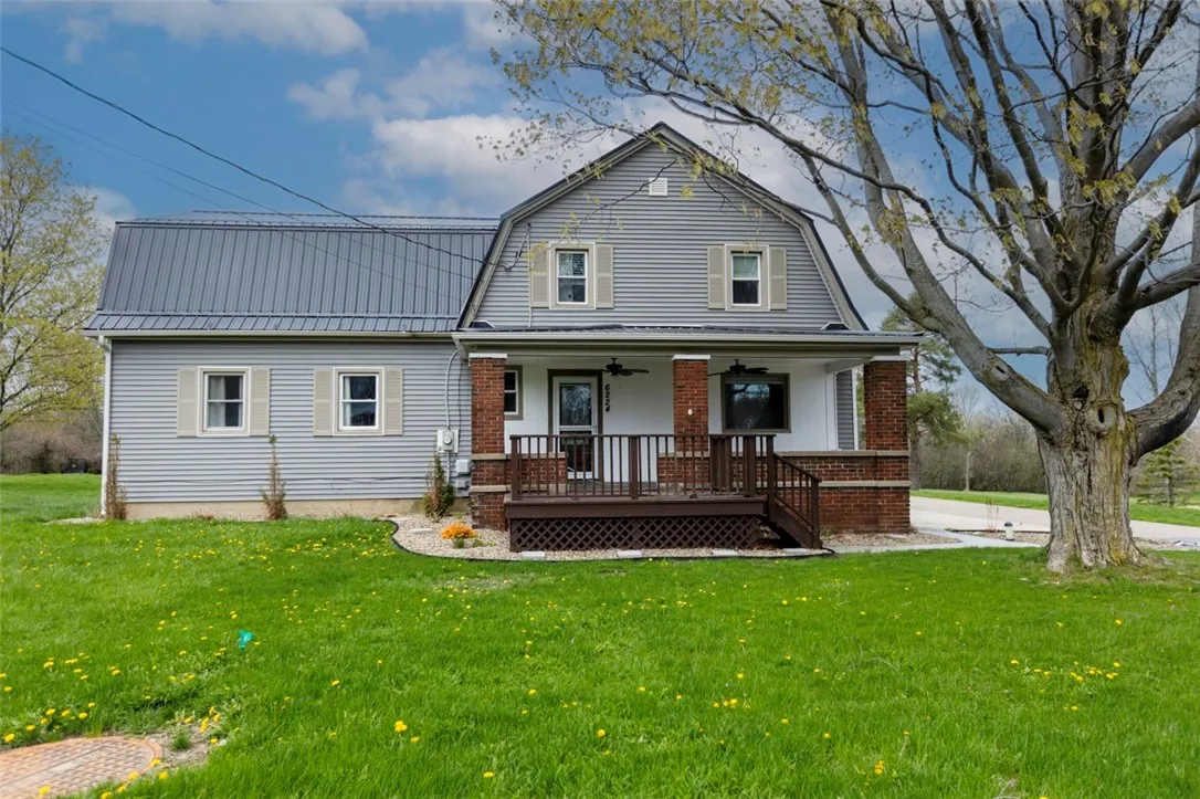 6224 Versailles Rd, Hamburg, New York 14085, Hamburg, New York 14085, 4 Bedrooms Bedrooms, 7 Rooms Rooms,3 BathroomsBathrooms,Residential,For Sale,6224 Versailles Rd, Hamburg, New York 14085,0,R1697042