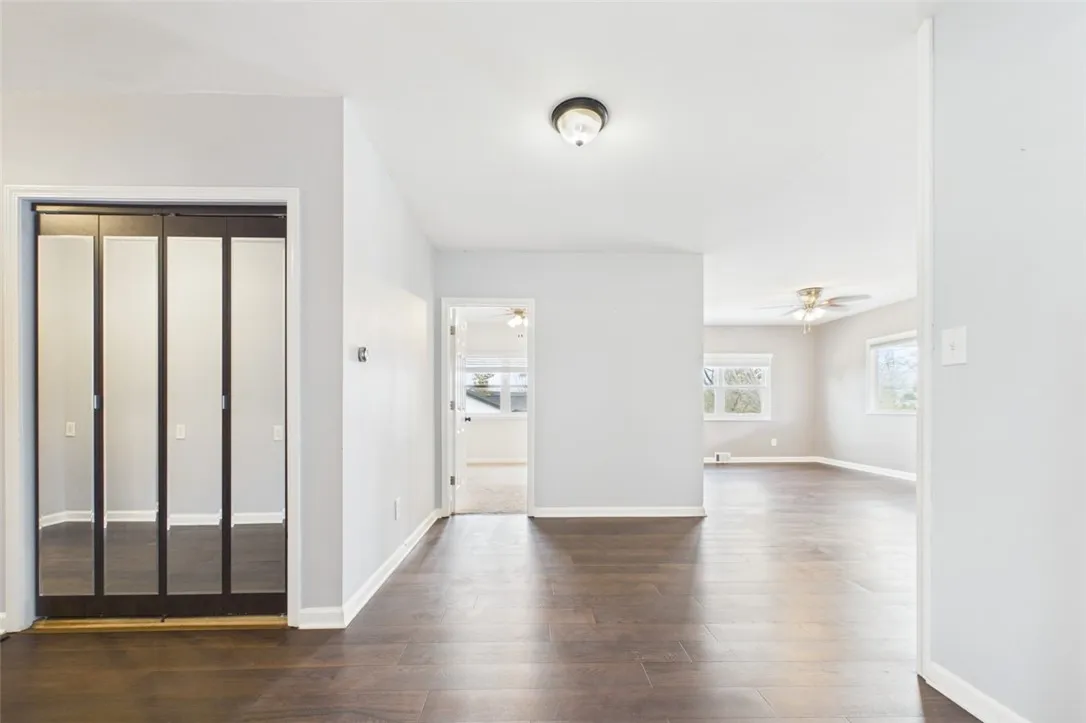 6224 Versailles Rd, Hamburg, New York 14085, Hamburg, New York 14085, 4 Bedrooms Bedrooms, 7 Rooms Rooms,3 BathroomsBathrooms,Residential,For Sale,6224 Versailles Rd, Hamburg, New York 14085,0,R1697042