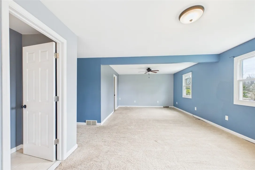 6224 Versailles Rd, Hamburg, New York 14085, Hamburg, New York 14085, 4 Bedrooms Bedrooms, 7 Rooms Rooms,3 BathroomsBathrooms,Residential,For Sale,6224 Versailles Rd, Hamburg, New York 14085,0,R1697042
