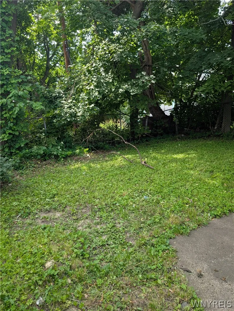 509 Dodge Street, Buffalo, New York 14208, Buffalo, New York 14208, 4 Bedrooms Bedrooms, 8 Rooms Rooms,2 BathroomsBathrooms,Residential,For Sale,509 Dodge Street, Buffalo, New York 14208,0,B1697062