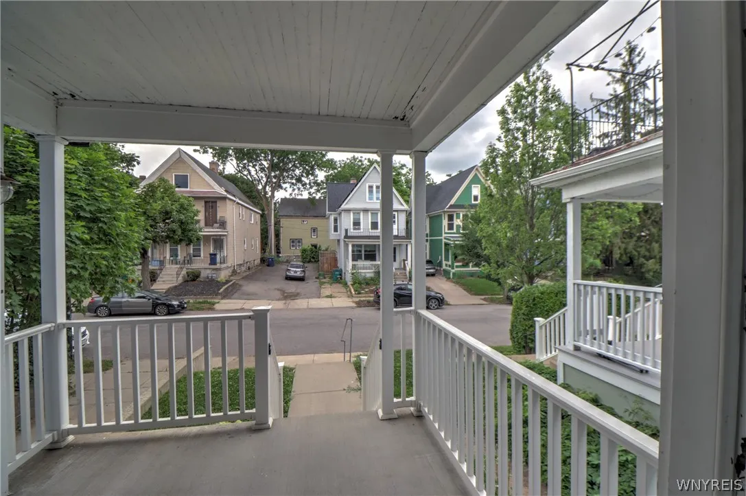 Porch Lower