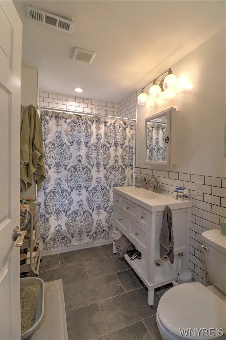 Upper Bath