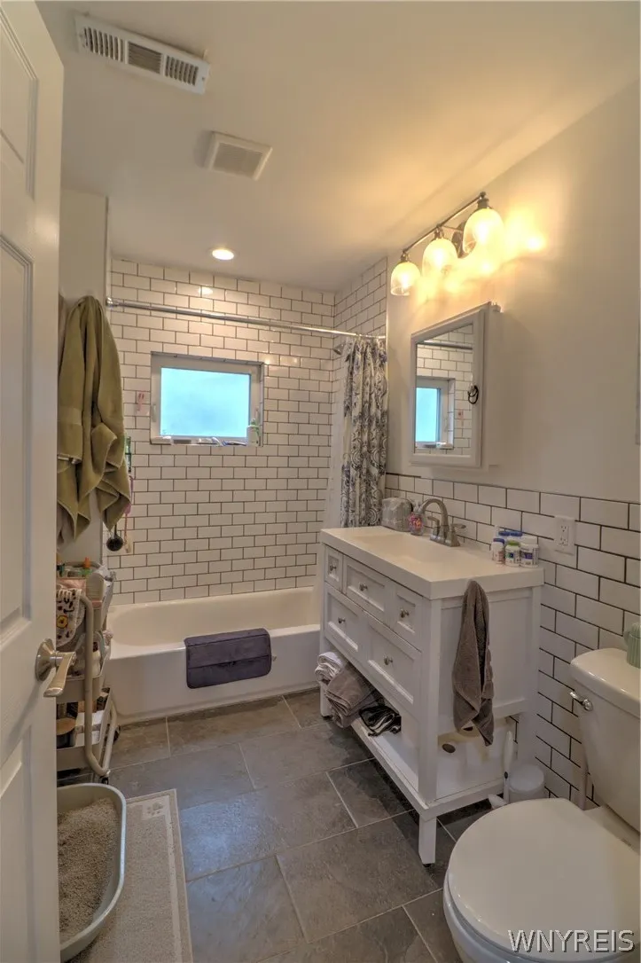 Upper Bath