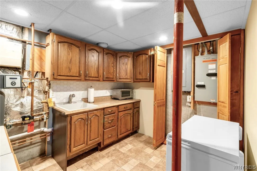 9574 English Ivy Court, Clarence, New York 14032, Clarence, New York 14032, 4 Bedrooms Bedrooms, 13 Rooms Rooms,3 BathroomsBathrooms,Residential,For Sale,9574 English Ivy Court, Clarence, New York 14032,0,B1696874