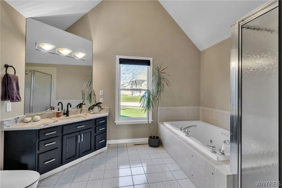 9574 English Ivy Court, Clarence, New York 14032, Clarence, New York 14032, 4 Bedrooms Bedrooms, 13 Rooms Rooms,3 BathroomsBathrooms,Residential,For Sale,9574 English Ivy Court, Clarence, New York 14032,0,B1696874