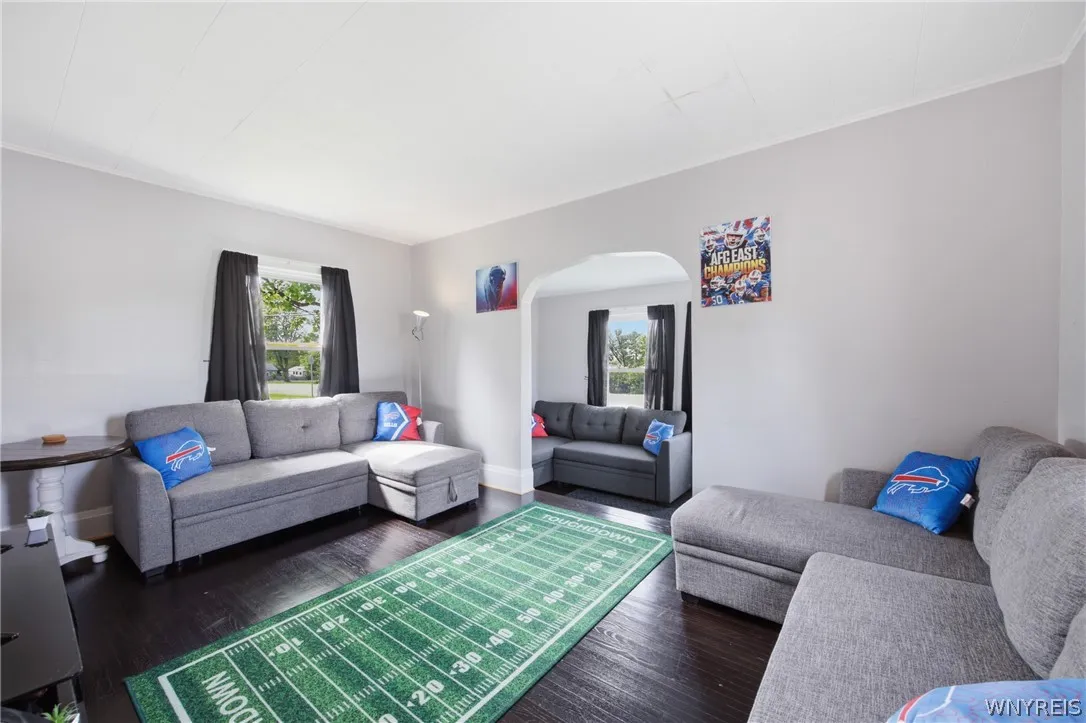 5099 Big Tree Road, Orchard Park, New York 14127, Orchard Park, New York 14127, 2 Bedrooms Bedrooms, 6 Rooms Rooms,2 BathroomsBathrooms,Residential,For Sale,5099 Big Tree Road, Orchard Park, New York 14127,0,B1697110
