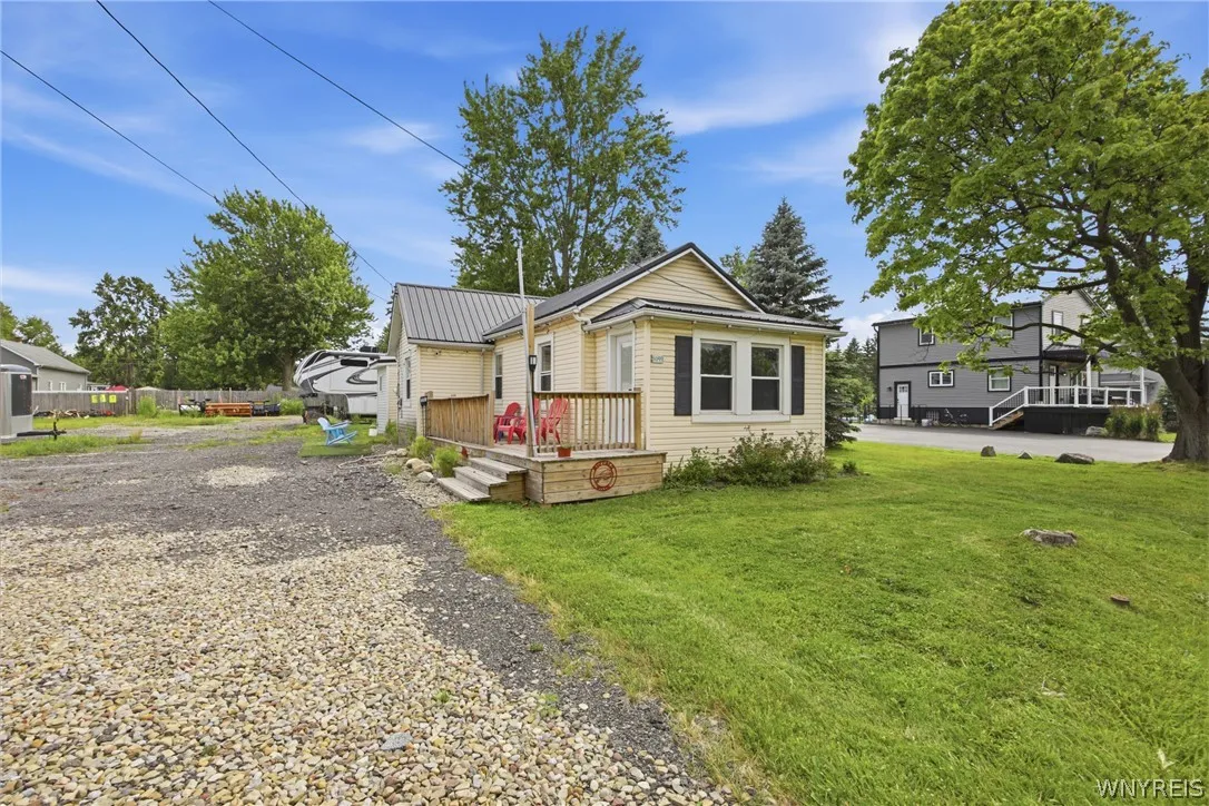 5099 Big Tree Road, Orchard Park, New York 14127, Orchard Park, New York 14127, 2 Bedrooms Bedrooms, 6 Rooms Rooms,2 BathroomsBathrooms,Residential,For Sale,5099 Big Tree Road, Orchard Park, New York 14127,0,B1697110