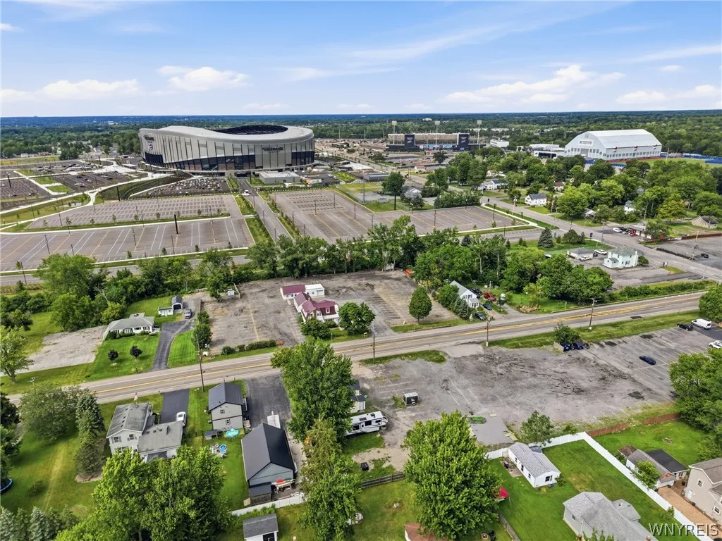 5099 Big Tree Road, Orchard Park, New York 14127, Orchard Park, New York 14127, 2 Bedrooms Bedrooms, 6 Rooms Rooms,2 BathroomsBathrooms,Residential,For Sale,5099 Big Tree Road, Orchard Park, New York 14127,0,B1697110