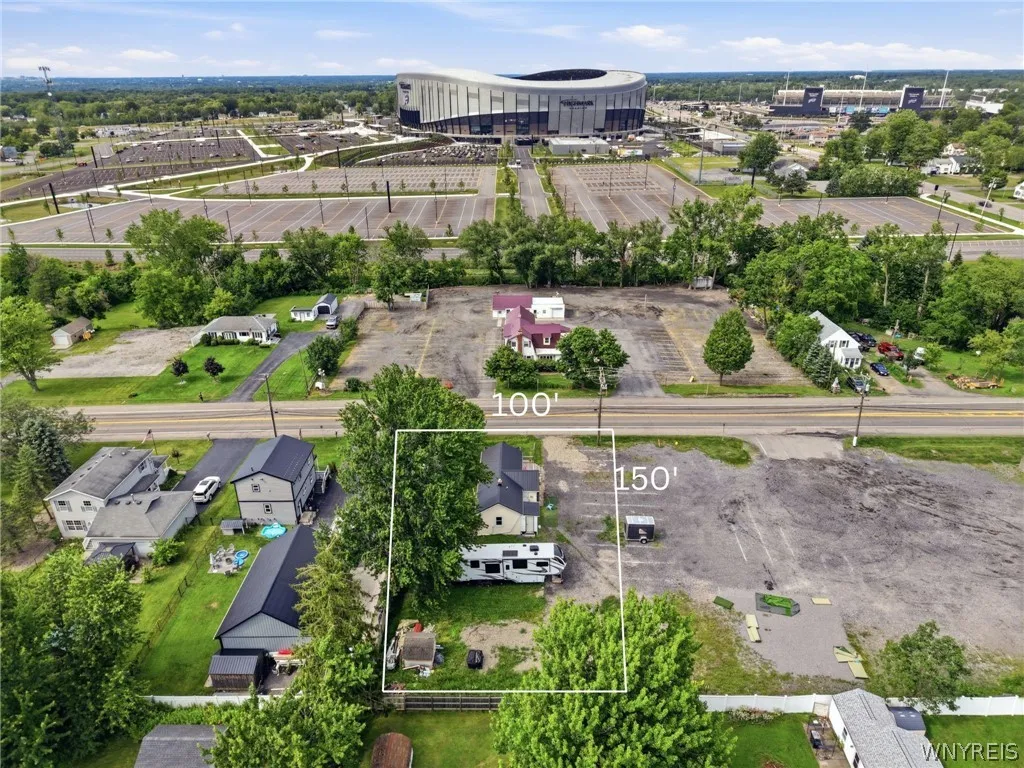 5099 Big Tree Road, Orchard Park, New York 14127, Orchard Park, New York 14127, 2 Bedrooms Bedrooms, 6 Rooms Rooms,2 BathroomsBathrooms,Residential,For Sale,5099 Big Tree Road, Orchard Park, New York 14127,0,B1697110