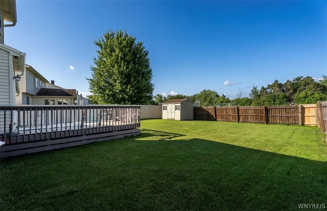 3544 Heatherwood Drive, Hamburg, New York 14075, Hamburg, New York 14075, 3 Bedrooms Bedrooms, 8 Rooms Rooms,2 BathroomsBathrooms,Residential,For Sale,3544 Heatherwood Drive, Hamburg, New York 14075,0,B1691688
