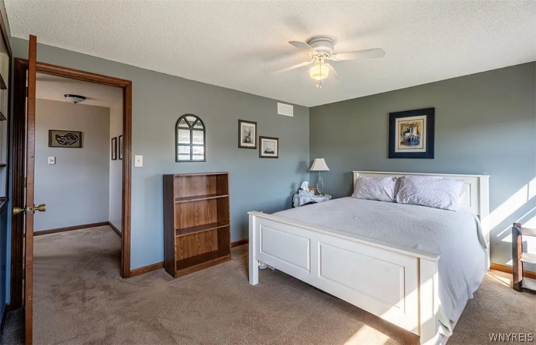 3544 Heatherwood Drive, Hamburg, New York 14075, Hamburg, New York 14075, 3 Bedrooms Bedrooms, 8 Rooms Rooms,2 BathroomsBathrooms,Residential,For Sale,3544 Heatherwood Drive, Hamburg, New York 14075,0,B1691688