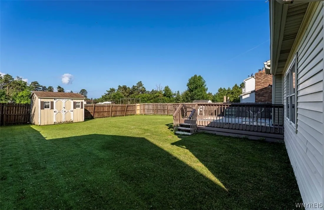 3544 Heatherwood Drive, Hamburg, New York 14075, Hamburg, New York 14075, 3 Bedrooms Bedrooms, 8 Rooms Rooms,2 BathroomsBathrooms,Residential,For Sale,3544 Heatherwood Drive, Hamburg, New York 14075,0,B1691688