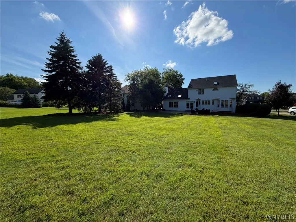 5545 Country Club Lane, Hamburg, New York 14075, Hamburg, New York 14075, 3 Bedrooms Bedrooms, 7 Rooms Rooms,2 BathroomsBathrooms,Residential,For Sale,5545 Country Club Lane, Hamburg, New York 14075,0,B1696456