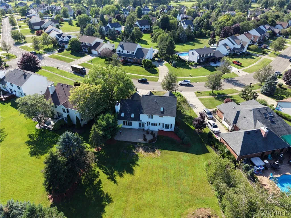5545 Country Club Lane, Hamburg, New York 14075, Hamburg, New York 14075, 3 Bedrooms Bedrooms, 7 Rooms Rooms,2 BathroomsBathrooms,Residential,For Sale,5545 Country Club Lane, Hamburg, New York 14075,0,B1696456