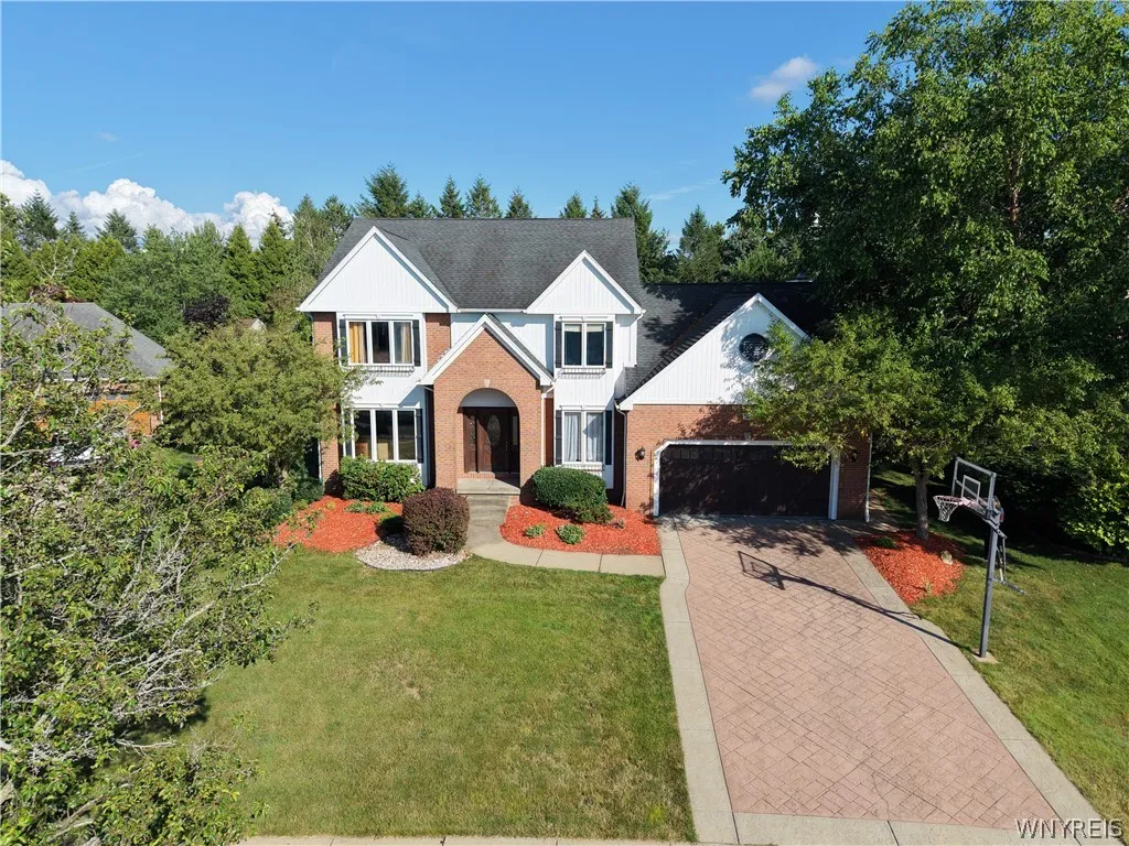 5545 Country Club Lane, Hamburg, New York 14075, Hamburg, New York 14075, 3 Bedrooms Bedrooms, 7 Rooms Rooms,2 BathroomsBathrooms,Residential,For Sale,5545 Country Club Lane, Hamburg, New York 14075,0,B1696456