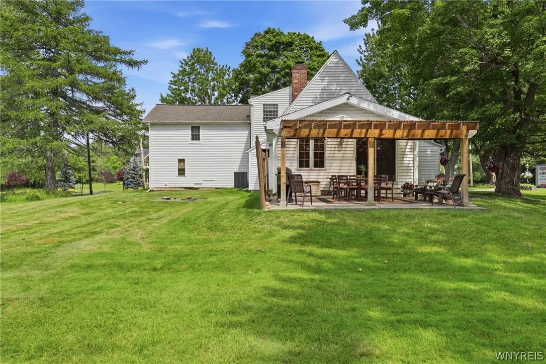 5224 Old Goodrich Road, Clarence, New York 14031, Clarence, New York 14031, 4 Bedrooms Bedrooms, 7 Rooms Rooms,2 BathroomsBathrooms,Residential,For Sale,5224 Old Goodrich Road, Clarence, New York 14031,0,B1696758