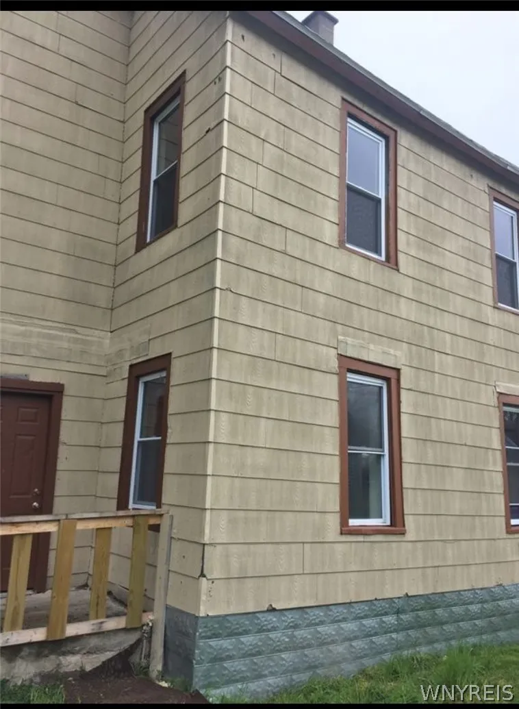 214 Herman Street Street, Buffalo, New York 14211, Buffalo, New York 14211, 6 Bedrooms Bedrooms, ,2 BathroomsBathrooms,Residential,For Sale,214 Herman Street Street, Buffalo, New York 14211,0,B1694819