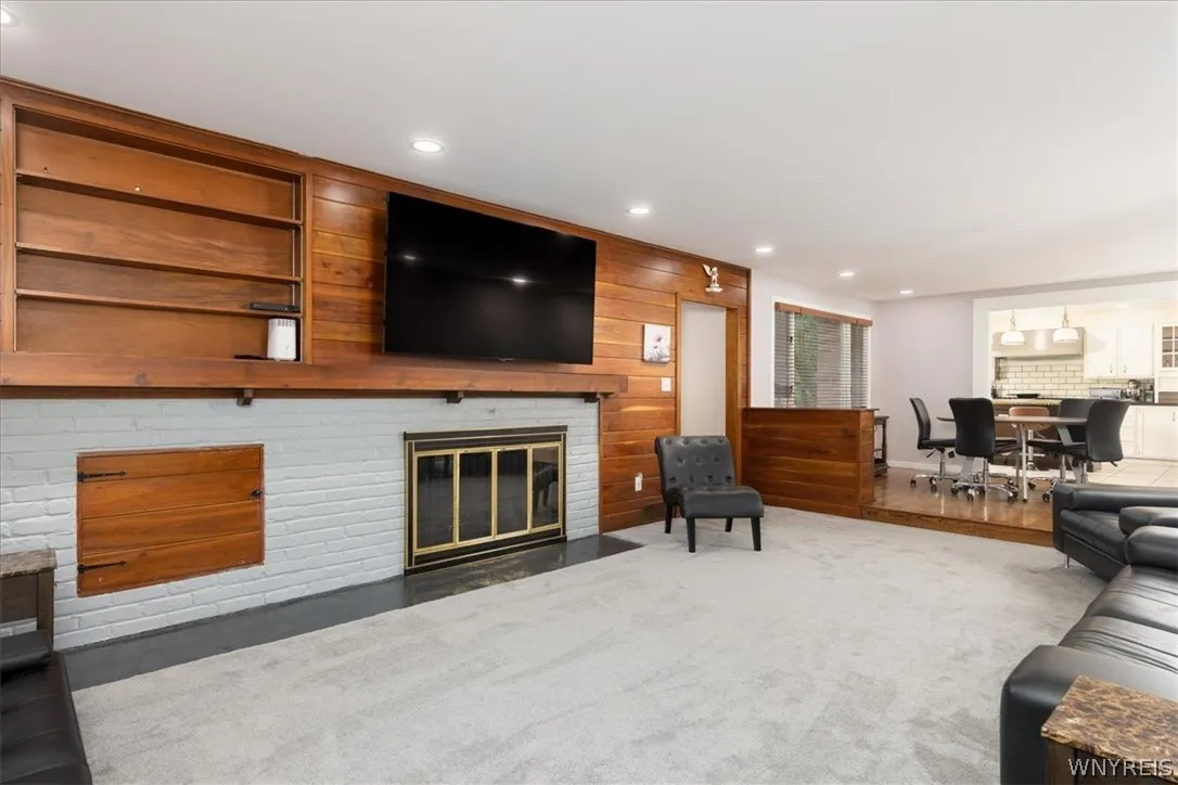 Beautiful, open floor plan