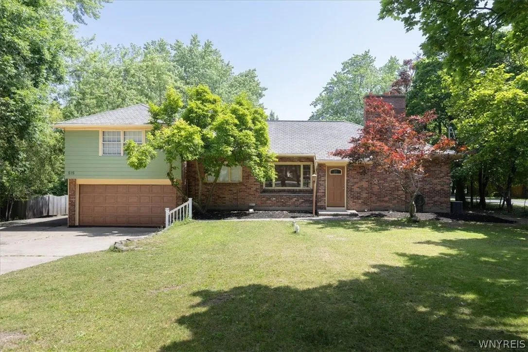 515 North Forest Road, Amherst, New York 14221, Amherst, New York 14221, 4 Bedrooms Bedrooms, 8 Rooms Rooms,2 BathroomsBathrooms,Residential,For Sale,515 North Forest Road, Amherst, New York 14221,0,B1692828