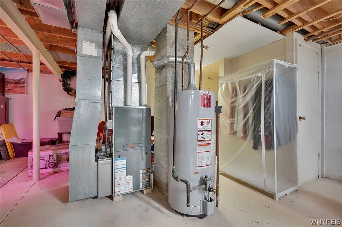 4066 Bond Street, Hamburg, New York 14219, Hamburg, New York 14219, 3 Bedrooms Bedrooms, 6 Rooms Rooms,1 BathroomBathrooms,Residential,For Sale,4066 Bond Street, Hamburg, New York 14219,0,B1696751