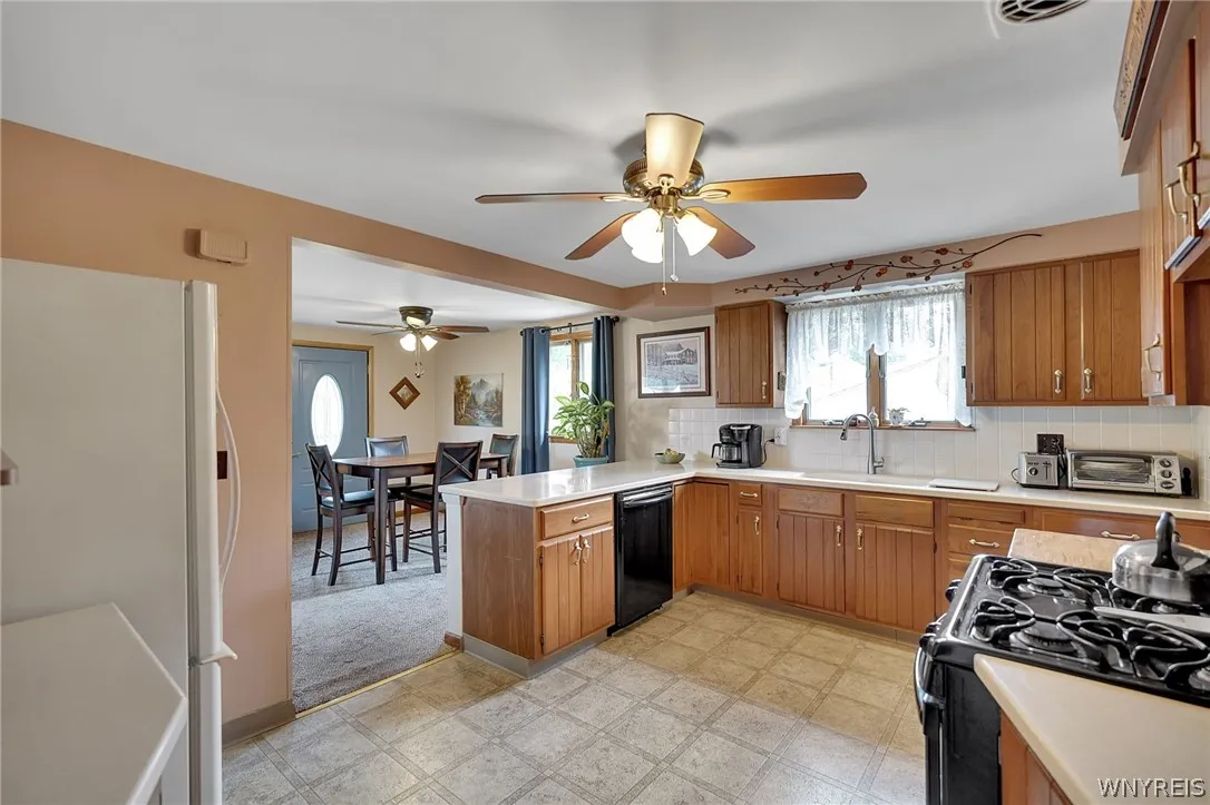 4066 Bond Street, Hamburg, New York 14219, Hamburg, New York 14219, 3 Bedrooms Bedrooms, 6 Rooms Rooms,1 BathroomBathrooms,Residential,For Sale,4066 Bond Street, Hamburg, New York 14219,0,B1696751