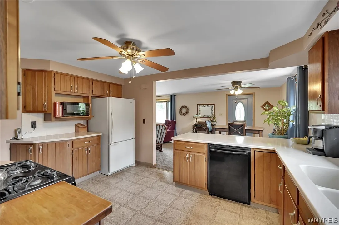 4066 Bond Street, Hamburg, New York 14219, Hamburg, New York 14219, 3 Bedrooms Bedrooms, 6 Rooms Rooms,1 BathroomBathrooms,Residential,For Sale,4066 Bond Street, Hamburg, New York 14219,0,B1696751