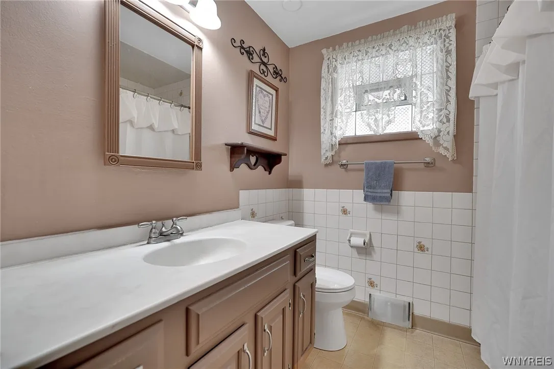 4066 Bond Street, Hamburg, New York 14219, Hamburg, New York 14219, 3 Bedrooms Bedrooms, 6 Rooms Rooms,1 BathroomBathrooms,Residential,For Sale,4066 Bond Street, Hamburg, New York 14219,0,B1696751
