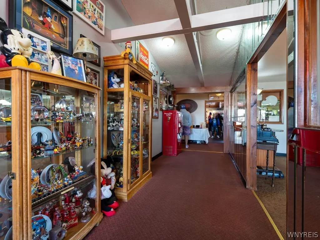 4300 Abbott Road, Orchard Park, New York 14127, Orchard Park, New York 14127, ,Commercial Sale,For Sale,4300 Abbott Road, Orchard Park, New York 14127,0,B1696078