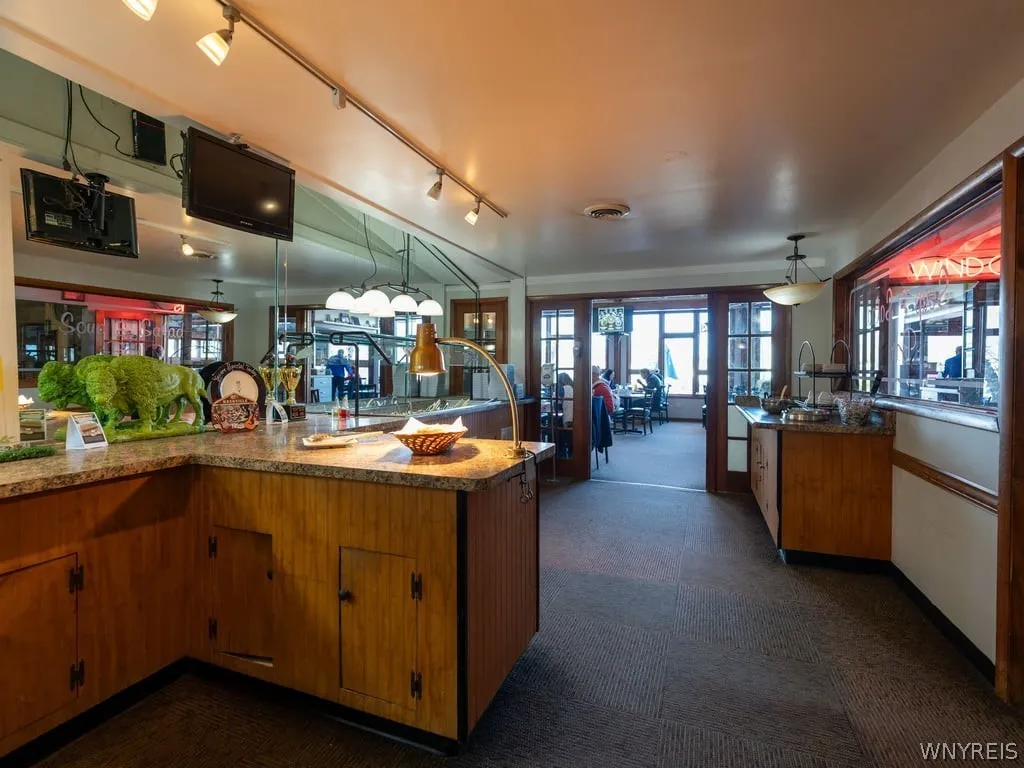 4300 Abbott Road, Orchard Park, New York 14127, Orchard Park, New York 14127, ,Commercial Sale,For Sale,4300 Abbott Road, Orchard Park, New York 14127,0,B1696078