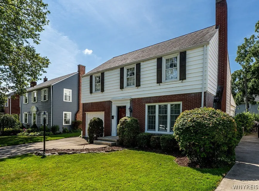 41 Southwood Drive, Tonawanda, New York 14223, Tonawanda, New York 14223, 4 Bedrooms Bedrooms, 8 Rooms Rooms,1 BathroomBathrooms,Residential,For Sale,41 Southwood Drive, Tonawanda, New York 14223,0,B1696312