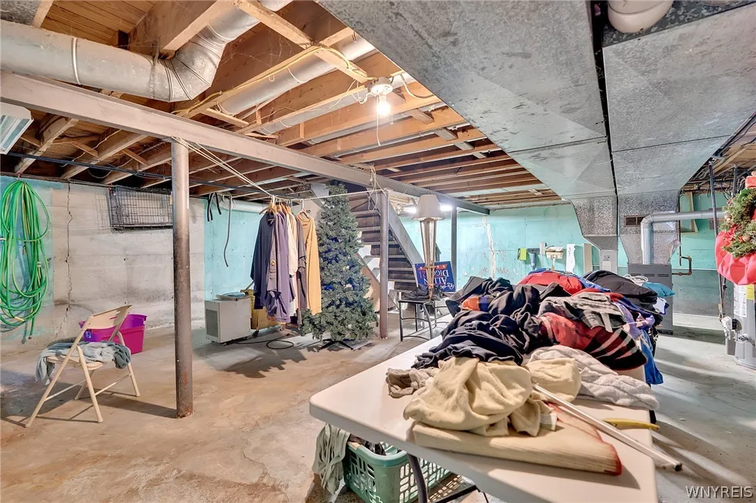 95 Victory Avenue, Hamburg, New York 14075, Hamburg, New York 14075, 3 Bedrooms Bedrooms, 6 Rooms Rooms,1 BathroomBathrooms,Residential,For Sale,95 Victory Avenue, Hamburg, New York 14075,0,B1697263