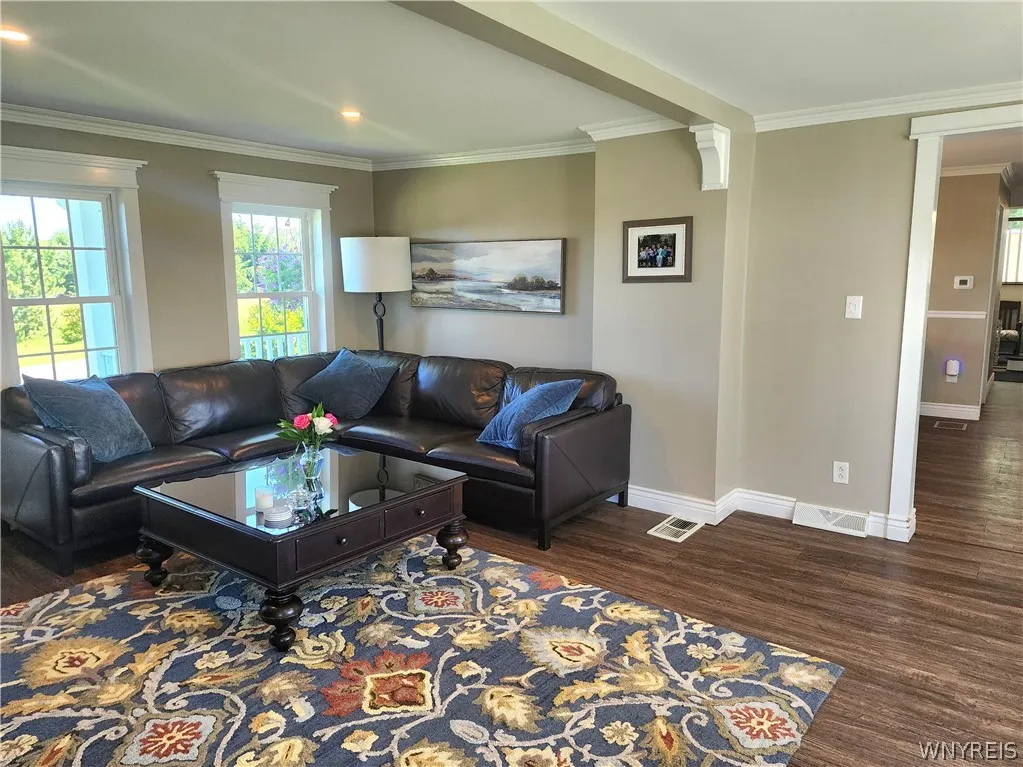 6097 Seufert Road, Orchard Park, New York 14127, Orchard Park, New York 14127, 3 Bedrooms Bedrooms, 10 Rooms Rooms,2 BathroomsBathrooms,Residential,For Sale,6097 Seufert Road, Orchard Park, New York 14127,0,B1697410