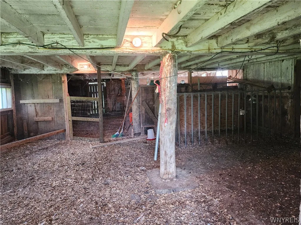 6097 Seufert Road, Orchard Park, New York 14127, Orchard Park, New York 14127, 3 Bedrooms Bedrooms, 10 Rooms Rooms,2 BathroomsBathrooms,Residential,For Sale,6097 Seufert Road, Orchard Park, New York 14127,0,B1697410
