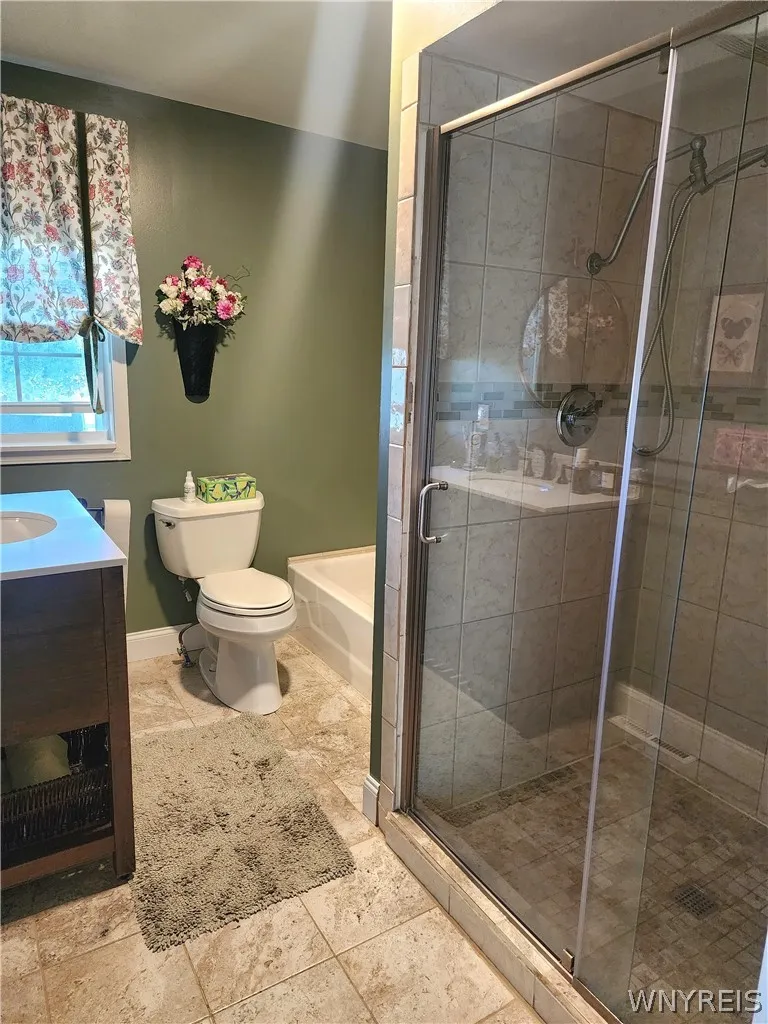 6097 Seufert Road, Orchard Park, New York 14127, Orchard Park, New York 14127, 3 Bedrooms Bedrooms, 10 Rooms Rooms,2 BathroomsBathrooms,Residential,For Sale,6097 Seufert Road, Orchard Park, New York 14127,0,B1697410