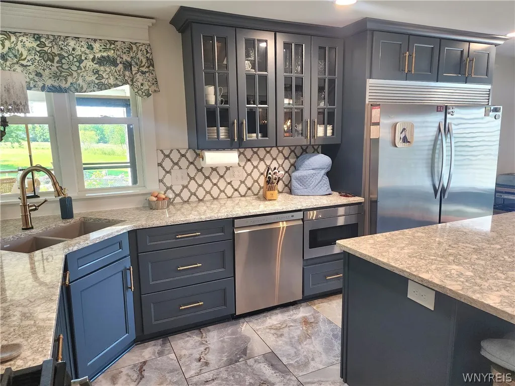6097 Seufert Road, Orchard Park, New York 14127, Orchard Park, New York 14127, 3 Bedrooms Bedrooms, 10 Rooms Rooms,2 BathroomsBathrooms,Residential,For Sale,6097 Seufert Road, Orchard Park, New York 14127,0,B1697410