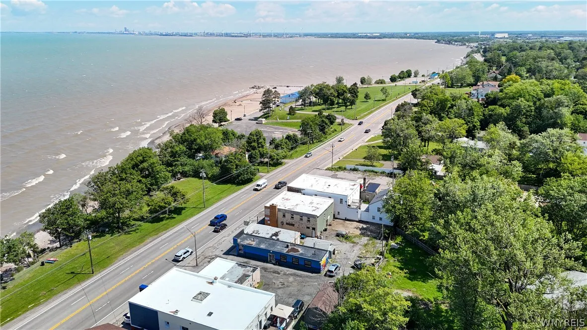 4467-4473 Lake Shore Road, Hamburg, New York 14075, Hamburg, New York 14075, ,Commercial Sale,For Sale,4467-4473 Lake Shore Road, Hamburg, New York 14075,0,B1697369